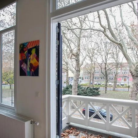 Couette-café Oranjepark 4*