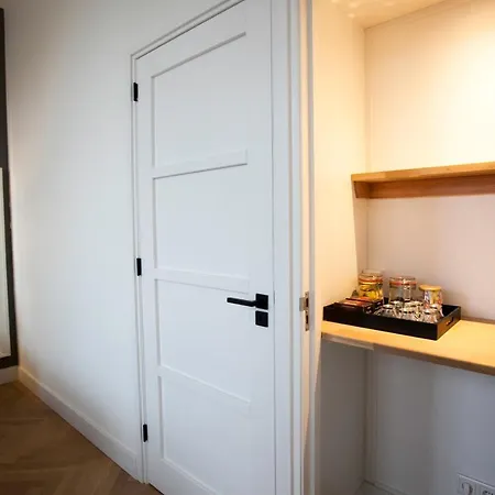 Oranjepark Bed and Breakfast 4*