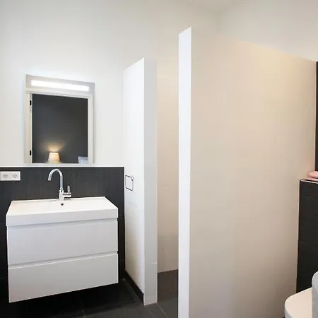 Oranjepark 4*