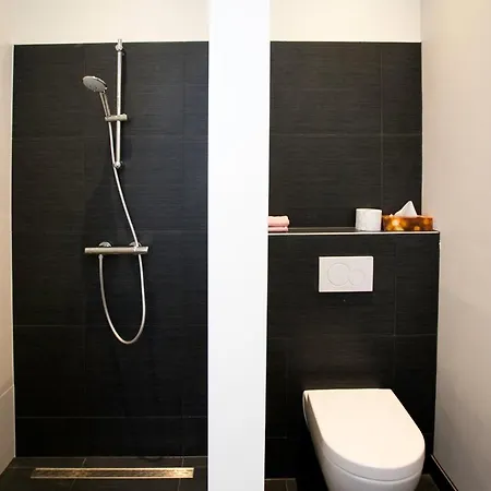 Oranjepark 4*