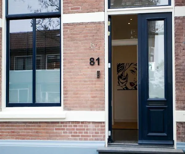 Oranjepark Bed and Breakfast 4*