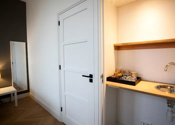 Oranjepark Bed and breakfast 4*